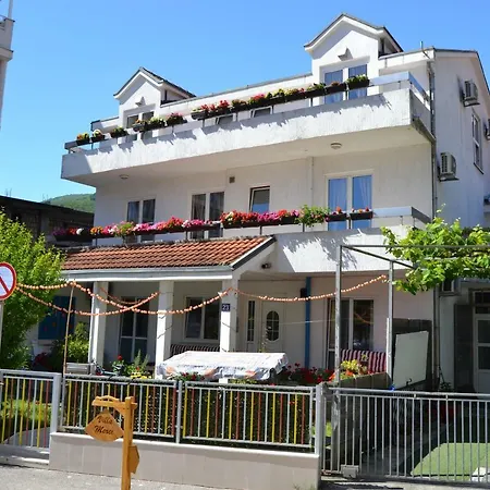 Guest house Merci 3*